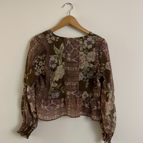 American Eagle cinched blouse - Picture 2 of 3